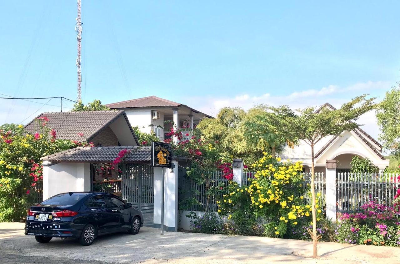 Co Tu'S Homestay - Mũi Né Kültér fotó